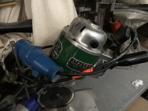 13#4865 Attrezzatura per taglio tessuti in vendita - foto 5