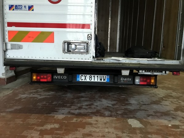 14#4865 Autocarro Iveco Daily furgonato in vendita - foto 10