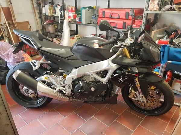 2#4868 Aprilia Tuono in vendita - foto 1