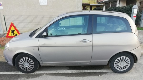 1#4891 Autovettura Lancia Y in vendita - foto 3