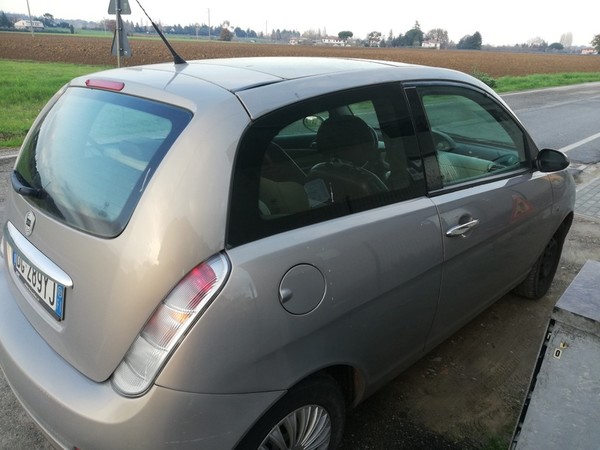 1#4891 Autovettura Lancia Y in vendita - foto 5