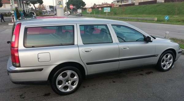 2#4891 Autovettura Volvo V70 in vendita - foto 6