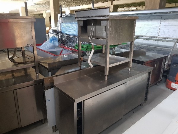 5#4894 Tavoli di lavoro in acciaio Mareno in vendita - foto 2