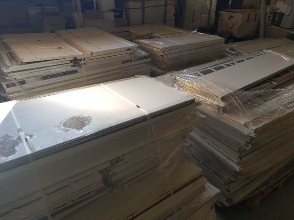 6#4894 Scaffalature e attrezzature per uffici in vendita - foto 4