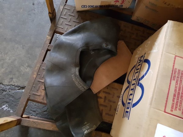 10#4898 Camere d'aria, flap e minuteria in vendita - foto 15