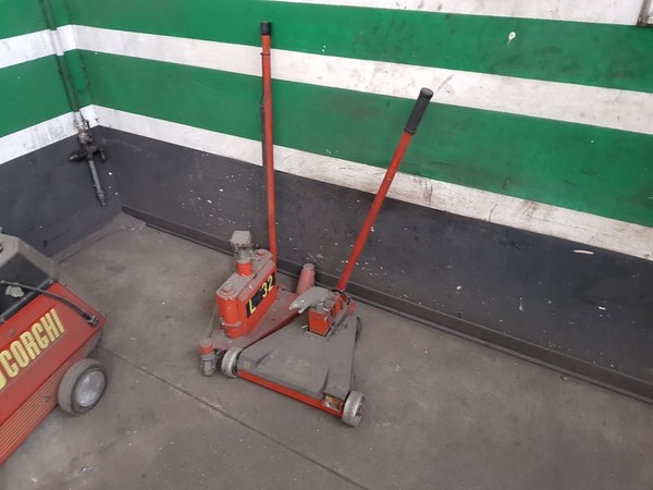 11#4898 Piattaforma di sollevamento Corghi e attrezzature meccaniche in vendita - foto 15