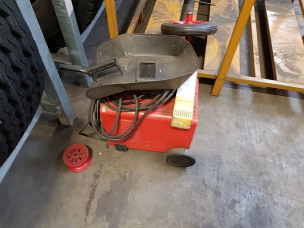 11#4898 Piattaforma di sollevamento Corghi e attrezzature meccaniche in vendita - foto 18