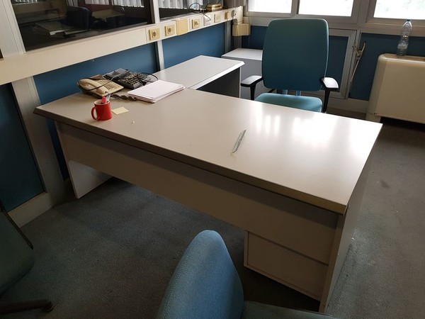 3#4898 Arredi e attrezzature ufficio in vendita - foto 4
