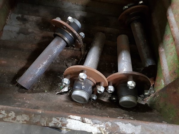 5#4898 Cerchi di diverse dimensioni e assali in vendita - foto 48