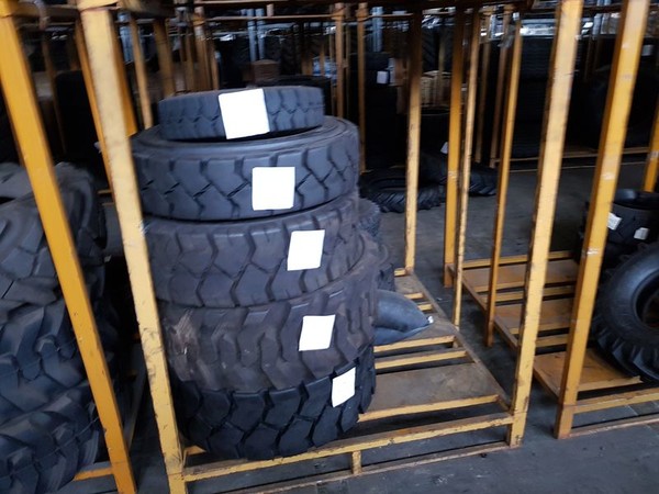 6#4898 Pneumatici per diverse tipologie di trasporti in vendita - foto 15