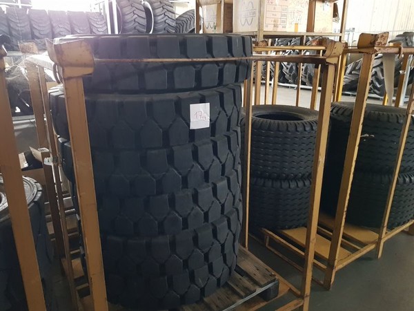 6#4898 Pneumatici per diverse tipologie di trasporti in vendita - foto 28