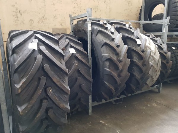 8#4898 Pneumatici per trasporti agricoli in vendita - foto 3