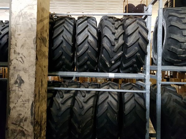 8#4898 Pneumatici per trasporti agricoli in vendita - foto 19