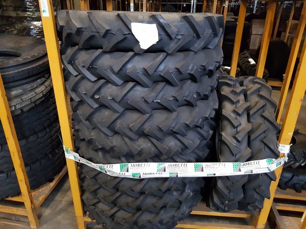 8#4898 Pneumatici per trasporti agricoli in vendita - foto 32