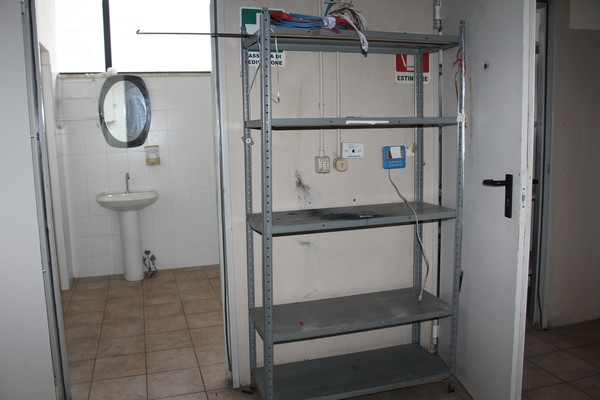 1#4902 Scaffalature e canne fumarie in vendita - foto 18