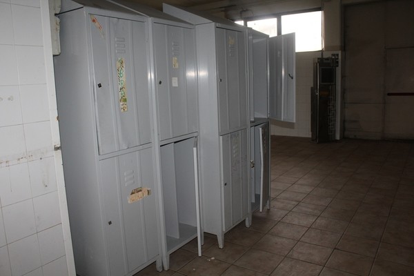 1#4902 Scaffalature e canne fumarie in vendita - foto 24