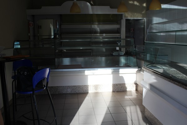 10#4902 Attrezzatura e arredi per panificio in vendita - foto 8