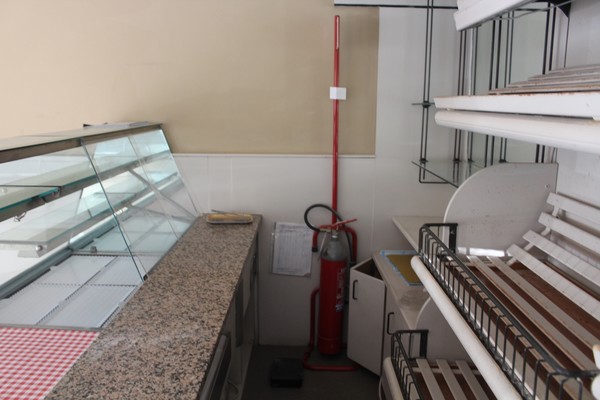10#4902 Attrezzatura e arredi per panificio in vendita - foto 17