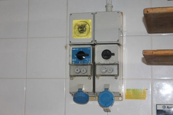 10#4902 Attrezzatura e arredi per panificio in vendita - foto 34