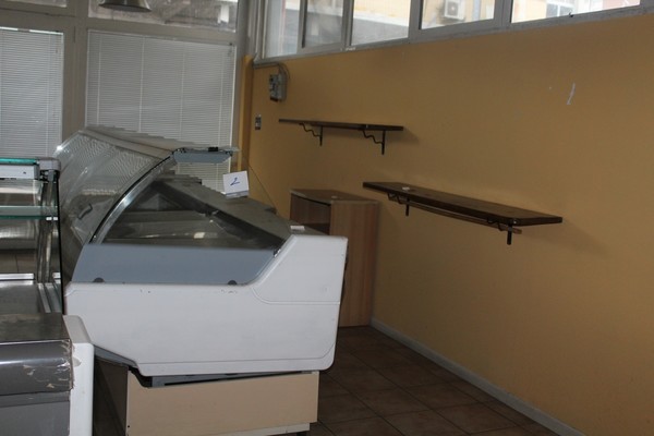 2#4902 Attrezzatura e arredi per panificio in vendita - foto 5