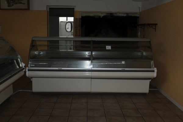 2#4902 Attrezzatura e arredi per panificio in vendita - foto 6