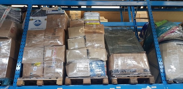 5#4913 Prodotti food e non food per animali in vendita - foto 19