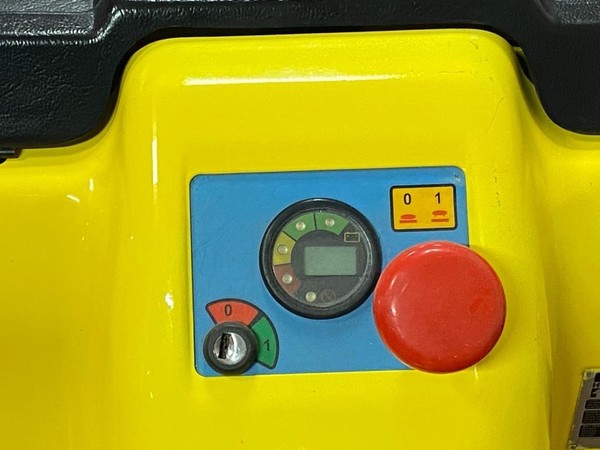 11#4916 Transpallet elettrico Hyster in vendita - foto 3