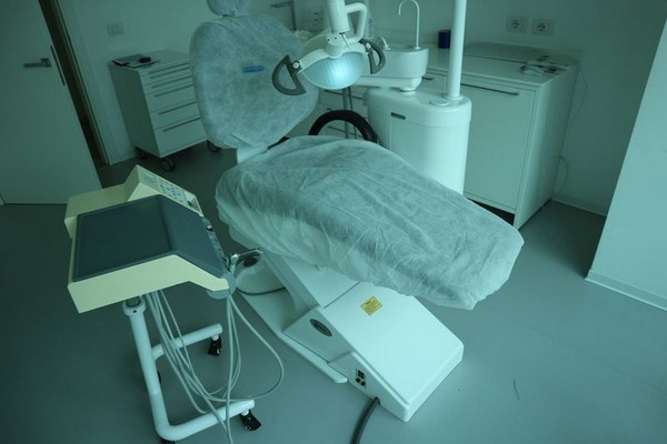 1#4922 Attrezzature e strumenti odontoiatrici in vendita - foto 99