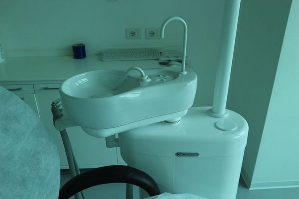 1#4922 Attrezzature e strumenti odontoiatrici in vendita - foto 102
