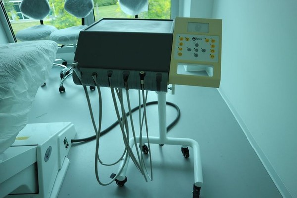 1#4922 Attrezzature e strumenti odontoiatrici in vendita - foto 105