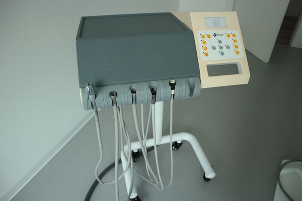 1#4922 Attrezzature e strumenti odontoiatrici in vendita - foto 109