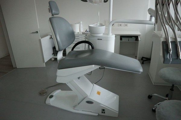1#4922 Attrezzature e strumenti odontoiatrici in vendita - foto 225