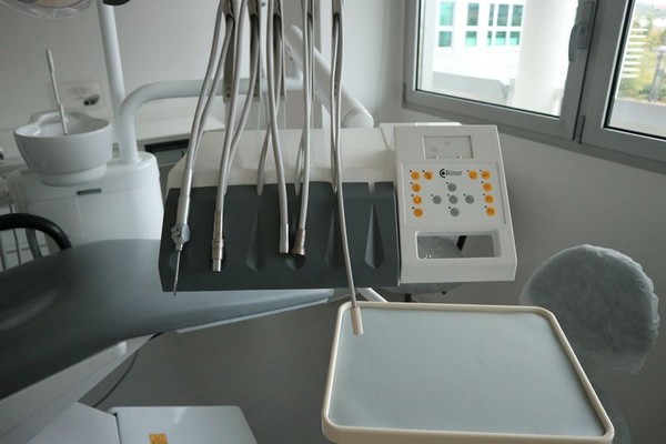 1#4922 Attrezzature e strumenti odontoiatrici in vendita - foto 230