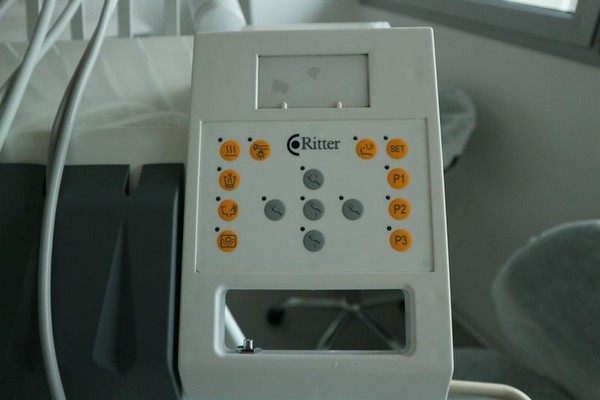 1#4922 Attrezzature e strumenti odontoiatrici in vendita - foto 231