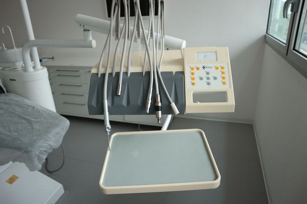1#4922 Attrezzature e strumenti odontoiatrici in vendita - foto 270