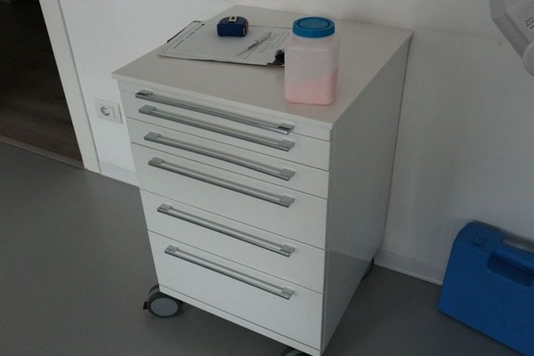 1#4922 Attrezzature e strumenti odontoiatrici in vendita - foto 275