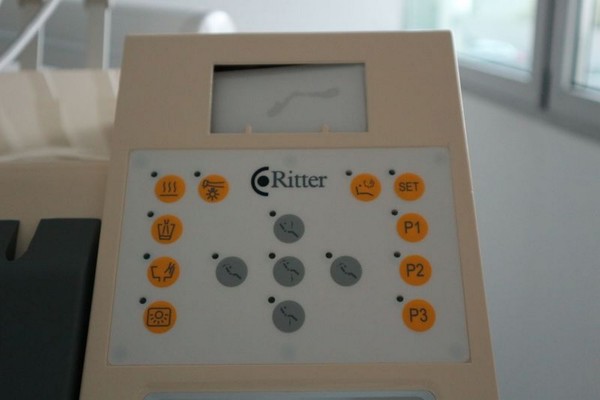 1#4922 Attrezzature e strumenti odontoiatrici in vendita - foto 302