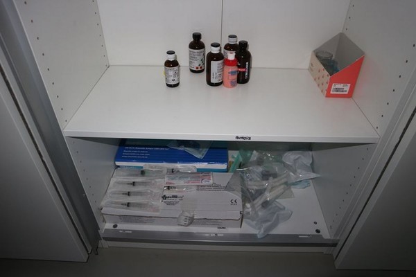 1#4922 Attrezzature e strumenti odontoiatrici in vendita - foto 346