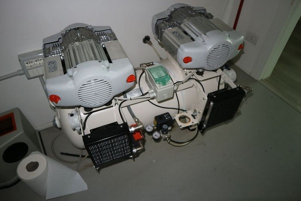 1#4922 Attrezzature e strumenti odontoiatrici in vendita - foto 354