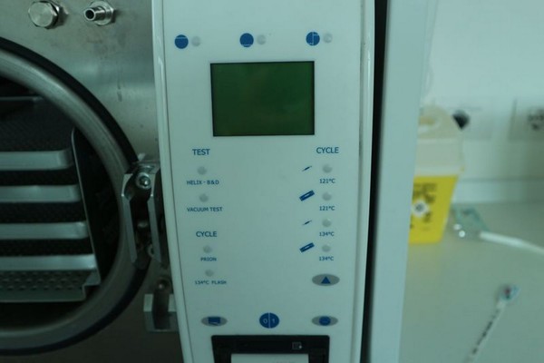 1#4922 Attrezzature e strumenti odontoiatrici in vendita - foto 399