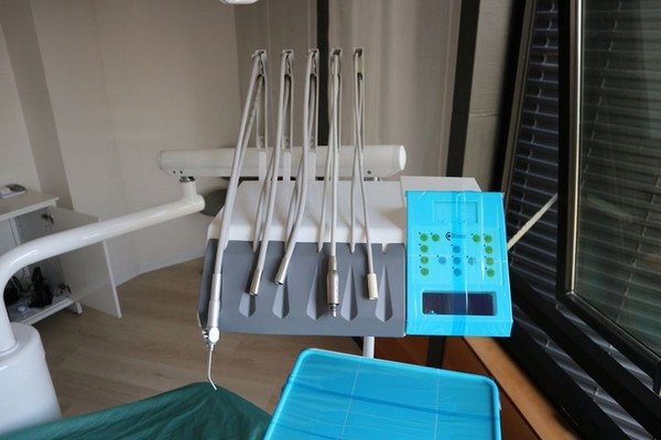 3#4922 Attrezzature e strumenti odontoiatrici in vendita - foto 95