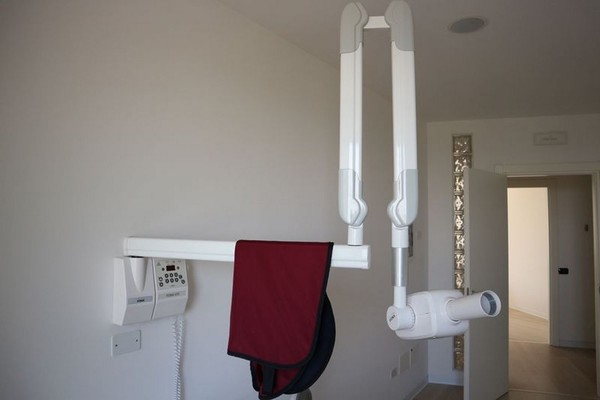 3#4922 Attrezzature e strumenti odontoiatrici in vendita - foto 102