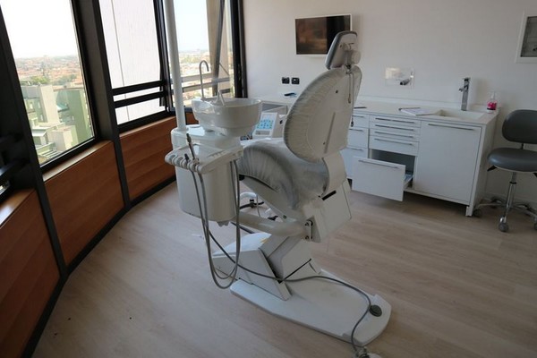 3#4922 Attrezzature e strumenti odontoiatrici in vendita - foto 146