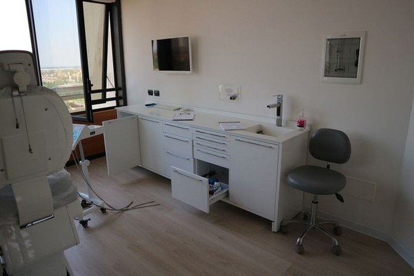 3#4922 Attrezzature e strumenti odontoiatrici in vendita - foto 147