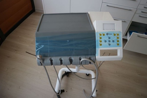 3#4922 Attrezzature e strumenti odontoiatrici in vendita - foto 164