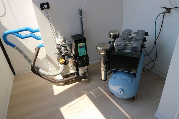 3#4922 Attrezzature e strumenti odontoiatrici in vendita - foto 173