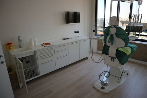 3#4922 Attrezzature e strumenti odontoiatrici in vendita - foto 273