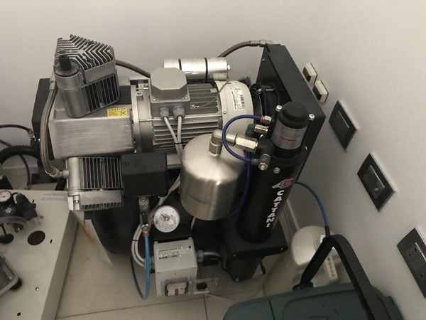 6#4924 Attrezzature e strumenti odontoiatrici in vendita - foto 129