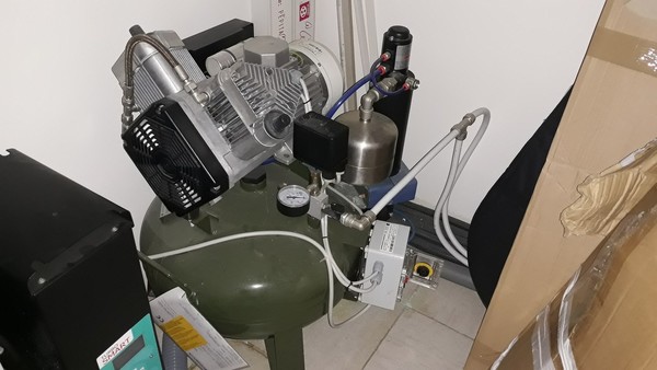 8#4926 Attrezzature per radiografie odontoiatriche e studio dentistico in vendita - foto 142