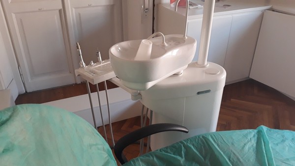 8#4926 Attrezzature per radiografie odontoiatriche e studio dentistico in vendita - foto 220